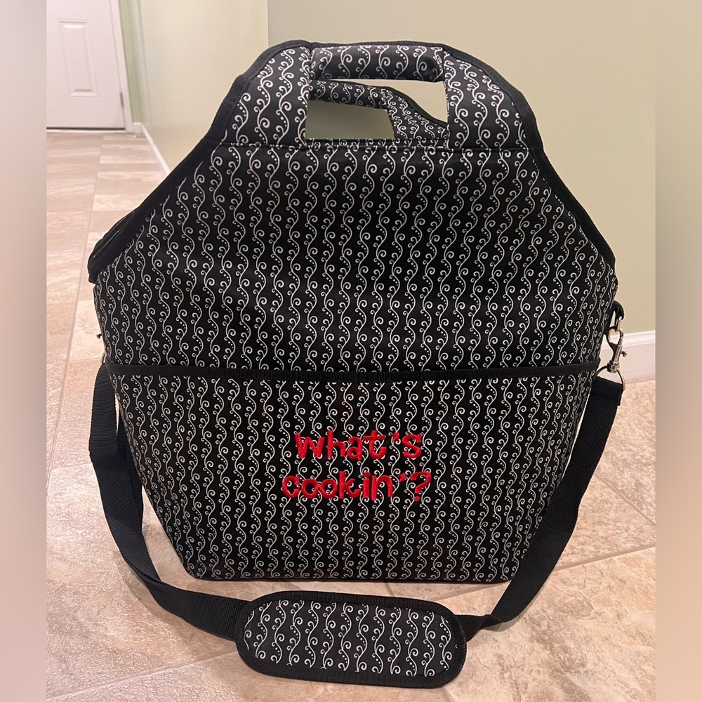 Elegant Black and White Patterned Insulated Thermal Potluck Bag
